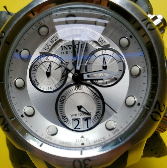 men watch - Picture 10 of 12